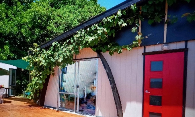 Rawene Casa | The Tunnel House - Water views & family escape in a historic harbour village
