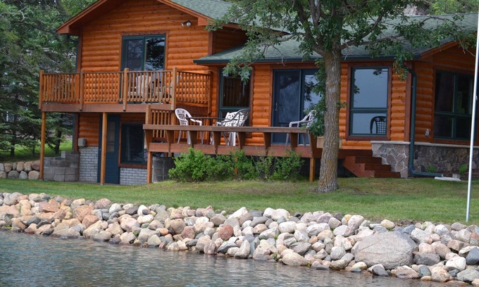 Pequot Lakes Cabina | La experiencia de cabaña Ultimate Up North