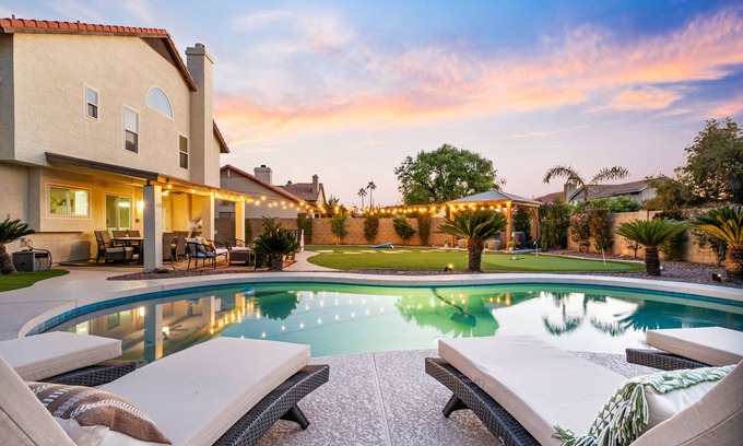 Arabian Crest Casa | The Ultimate Scottsdale Escape! Heated pool, game room, mini golf!Prime Location