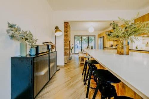 Bristol Apartamento | The unicorn's house sleeps 10 people