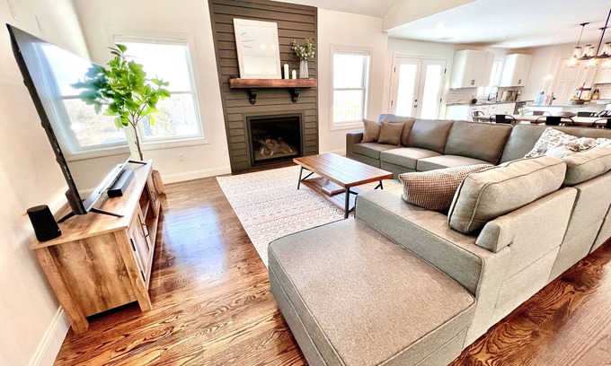 Bloomingburg Casa | The Upstate Getaway: Stunning Catskills & Hudson Valley Retreat