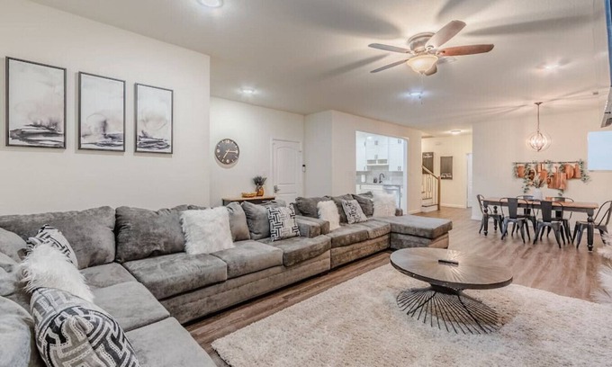 Como Casa | The Urban Haven of Fort Worth