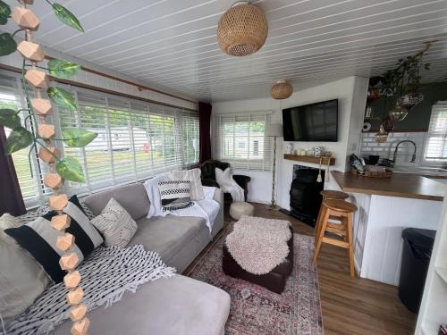 Cowes Complejo | The Van