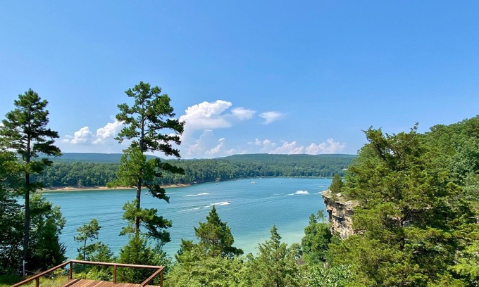 Tumbling Shoals Casa | The View at GFL - Panoramic Views - Lakefront - Waterfall - Beach - Hike - Relax