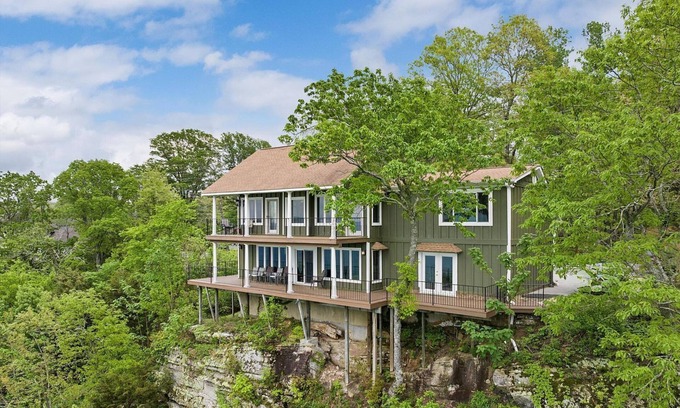 Lookout Mountain Casa | The View!! Charming 3-bedroom house Cloudland/West Brow/Rising Fawn