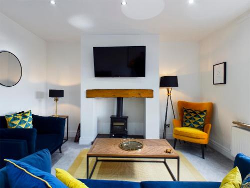 Delph Casa | THE VIEW!