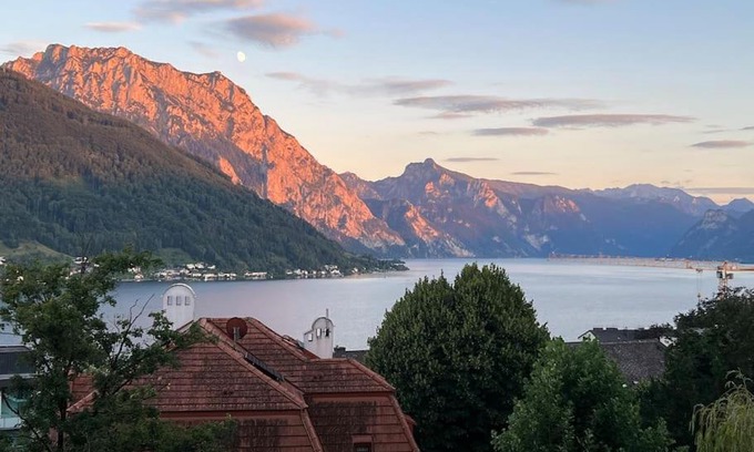 Gmunden Apartamento | The View of Austria!
