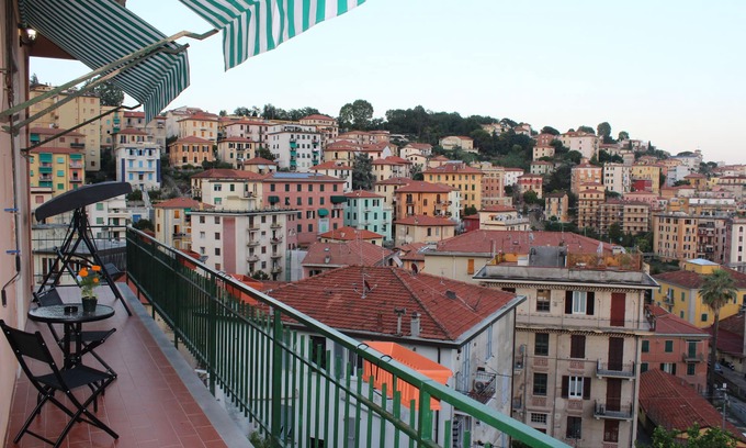 La Spezia Apartamento | The View the Cinque Terre's Bridge