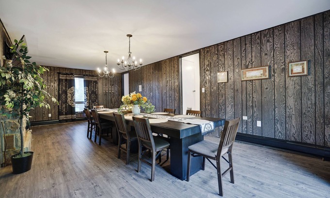 Tobyhanna Casa | The Viking House, Brand New Luxury House! 6 bedrooms/3baths/jacuzzi!