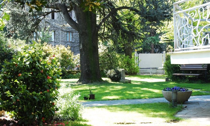 Monza Villa | LA VILLA DEL CEDRO MONZA