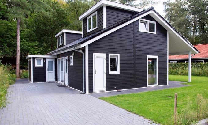 Municipality of Rhenen Casa | The villas for 8 people are sunny and with 4 bedrooms and 2 bathrooms offer all the space you need!