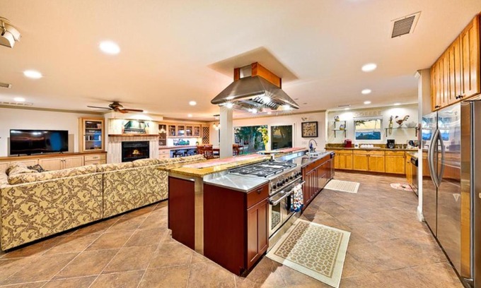 Temecula Casa | The Vineyard Estate & Wine Country Couples Cottage