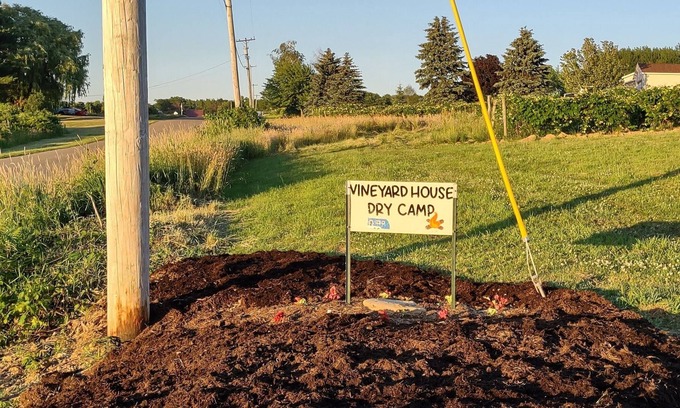 Ripley Alquiler De RV | The Vineyard House RV Cabin site #1