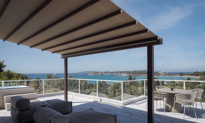 Vouliagmeni Apartamento | The Vouliagmeni Penthouse
