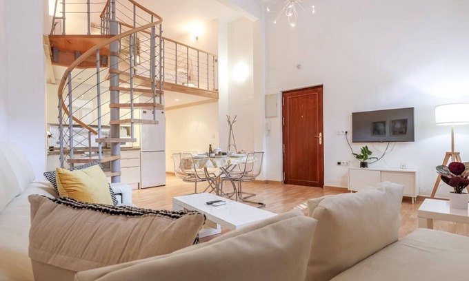 San Gil Apartamento | La Muralla de Sevilla Parking