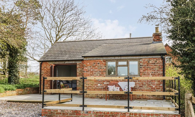 Sibford Gower Cabaña | THE WASH HOUSE, with open fire in Sibford Ferris