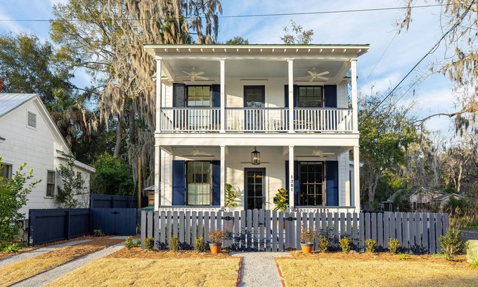 Uptown Condominio | The Washington in Historic Downtown Beaufort