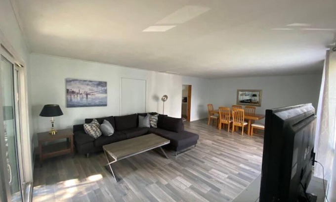Napanee Apartamento | The Water street Inn UPSTAIRS apartment