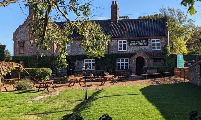 West Beckham Cama Y Desayuno | The Wheatsheaf Pub West Beckham