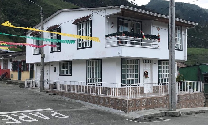 Pijao Casa | LA CASA DEL CONO BLANCO