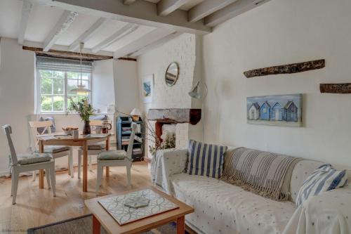 Woodstock Casa | The White Cottage