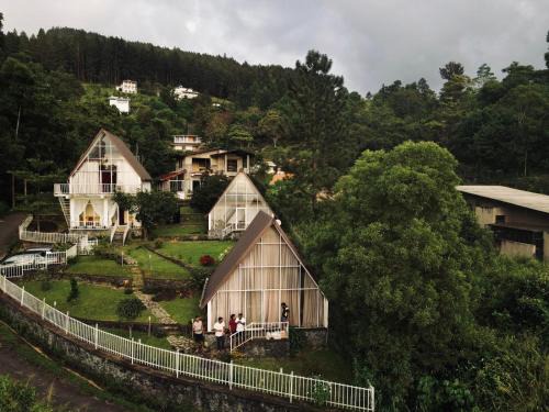 Doluwa Otro | The White Cottages Kandy.