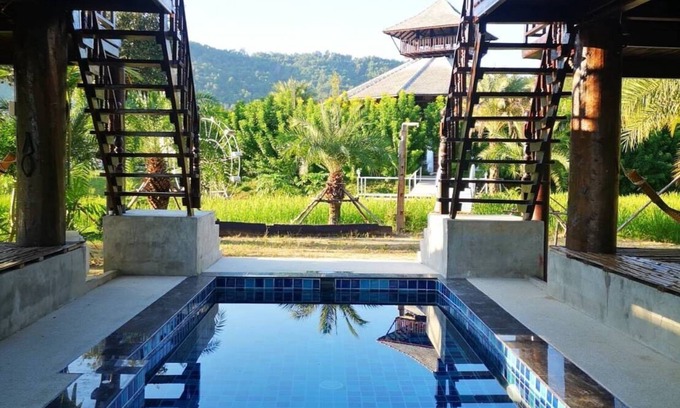 Mae Kon Hotel | The White House Boutique Chiangrai