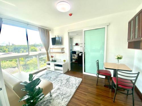 Talat Nuea Apartamento | The wide condo by Guide Sabai