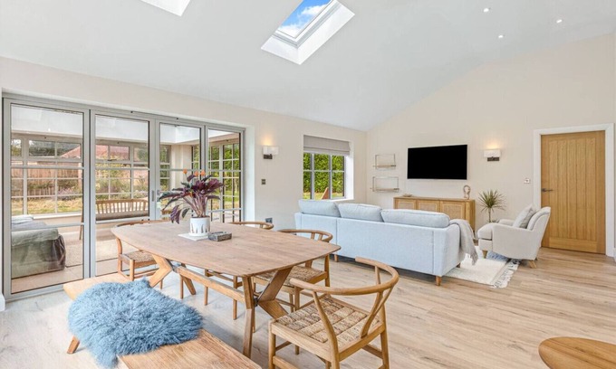 Great Missenden Casa | The Wild Bloom with parking
