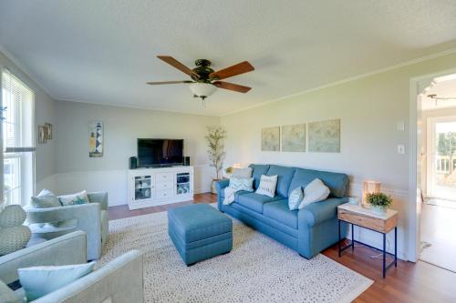 Harkers Island Casa | The Willowberry House with Deck and Grill!