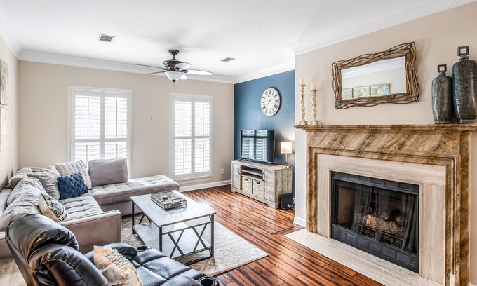 Green Hills Apartamento | The Winston on Woodlawn - Great Location
