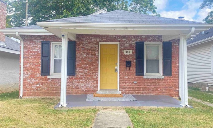 Northside District Casa | The Wittland - Cozy Little House in Downtown Lexington
