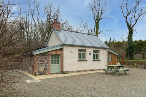 St Brides Apartamento | The Woodland Retreat Pembrokeshire Dog-friendly