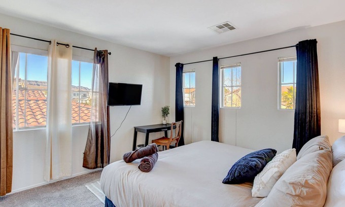 Rhodes Ranch Casa | The Yak Yak place