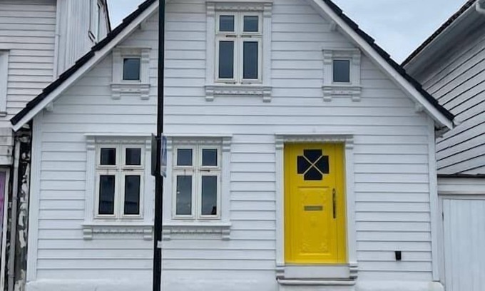 Stavanger Casa | The Yellow Door Summa