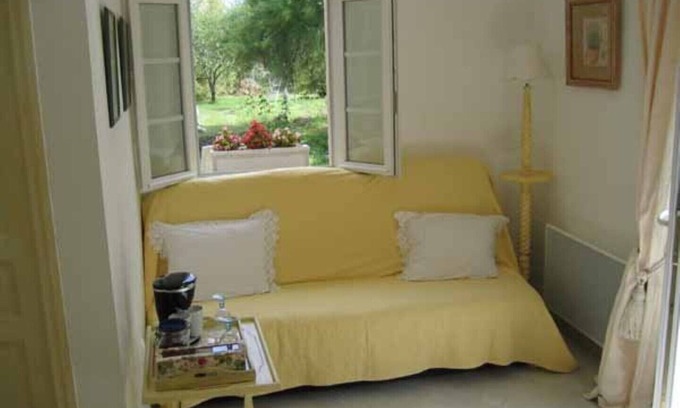 Azay-le-Ferron Casa | LA HABITACIÓN AMARILLA *****