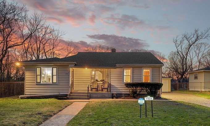 Gary Casa | The Young’s - Northern Indiana