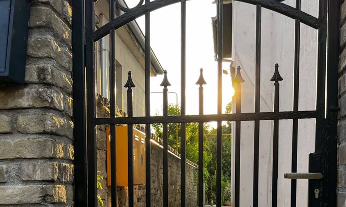 Novi Sad Apartamento | TheCozyHouse Novi Sad-Pet Friendly, Perfect Location and Cottage Garden