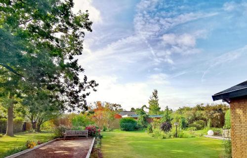 Nakskov Cama Y Desayuno | TheGilgahouse gardenroom