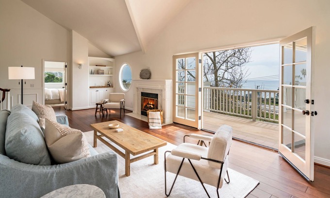 Summerland Casa | There Perfect Summerland Charmer