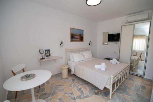 Kefalos Apartamento | Thines Studio C
