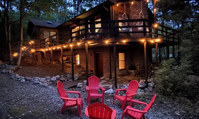 Massanutten Cabina | This 2000 sq ft cabin is the perfect retreat!