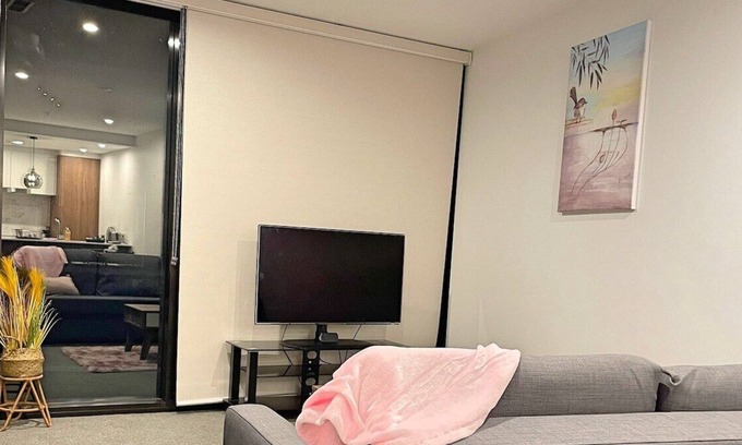Phillip Apartamento | 1BR New, Cozy & Relaxing - 927 Woden GCT