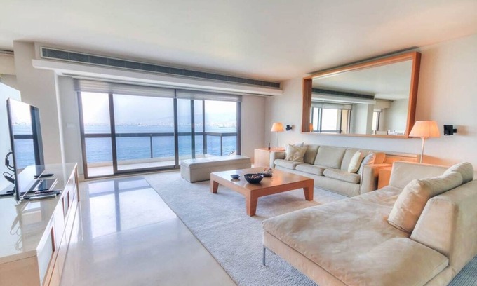Alsancak Apartamento | Bright Lovely Modern Luxury Home w/ Views #165
