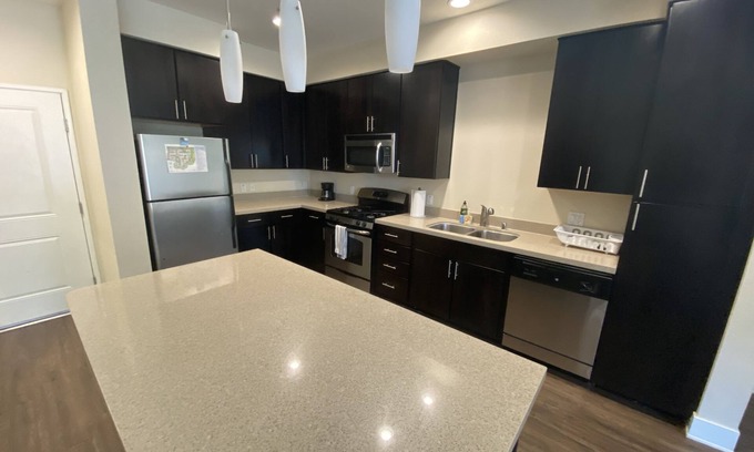 Morena Apartamento | This apartment is a 2 bedroom(s), 2 bathrooms, located in San Diego, CA.