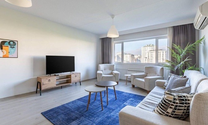 Kadikoy Apartamento | This apartment is a 3 bedroom(s), 1.5 bathrooms, located in Kadıköy, İstanbul.