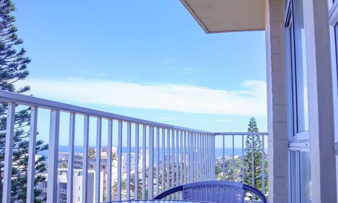 Ballito Apartamento | This apartment is a 2 bedroom(s), 1.5 bathrooms, located in Dolphin Coast, KwaZulu-Natal.