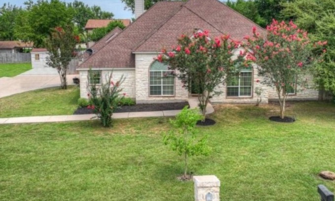 San Marcos Casa | This beautiful Charming 3-bedroom house with WiFi, AC in lovely San Marcos