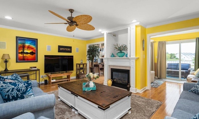 West Ocean City Casa | This Beautifully Decorated Townhome Awaits
