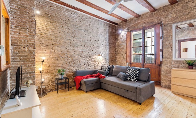 La Ribera Apartamento | Este bonito apartamento de 2 dormitorios está situado en el vibrante barrio de El Born.